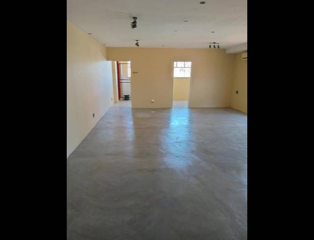 BUSINESS PROPERTY TO RENT IN LYNNWOOD MANOR